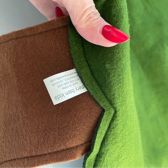 POTTERY BARN KIDS Christmas advent calendar like new - Picture 6 of 6